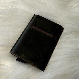 NWOT Andar Pilot Wallet in Brown